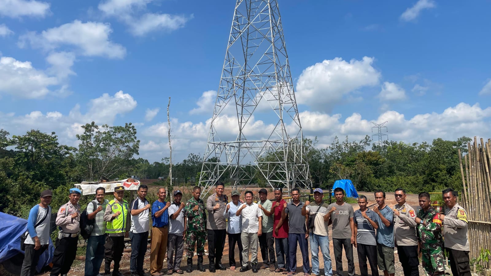 Kawal PSN, Kapolres  Prabumulih Tinjau Sutet di Payuputat : Pembangunan Transmisi 275KV Betung – Palembang