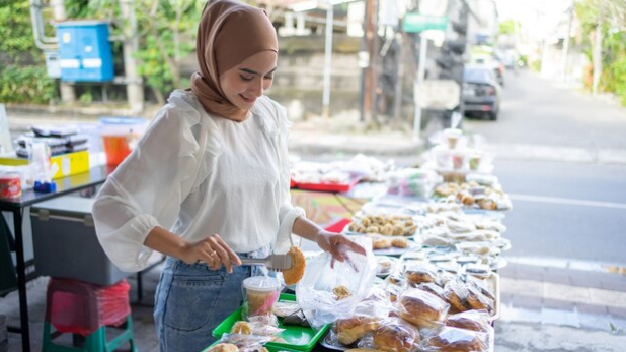 Ide Jualan Takjil Ramadan Modal Kecil, Untung Besar!
