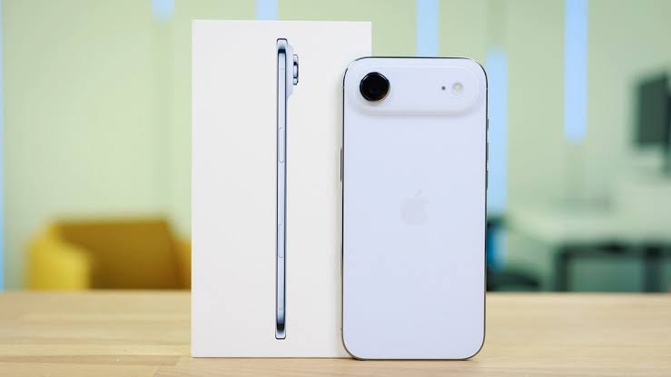 iPhone Air 2 Dirumorkan Lebih Tipis, Baterai Lebih Besar dan Kini Dibekali Dua Kamera