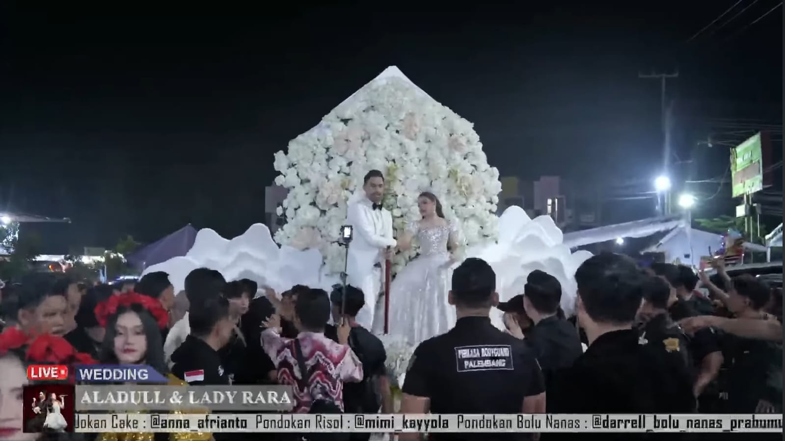 Bak Raja dan Ratu, Lady Rara dan Aladull Naik Kereta Kencana