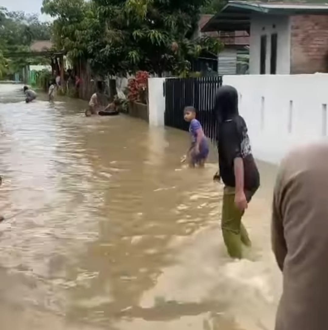 Sungai Kelekar Prabumulih Meluap, Sejumlah Rumah Kebanjiran 