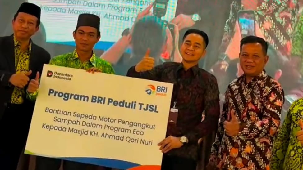 BRI Peduli Lingkungan: Dukung Eco Masjid di Ponpes Al-Ittifaqiah Indralaya