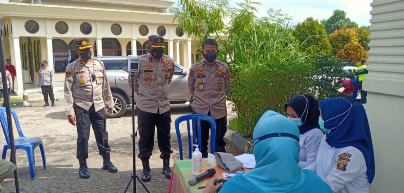 Vaksin Syarat Masuk Mall Belum Mendesak