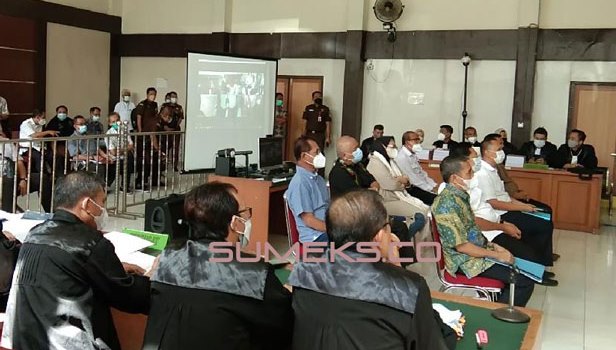 Empat Terdakwa tak Dihadirkan, Sidang Masjid Sriwijaya Ditunda