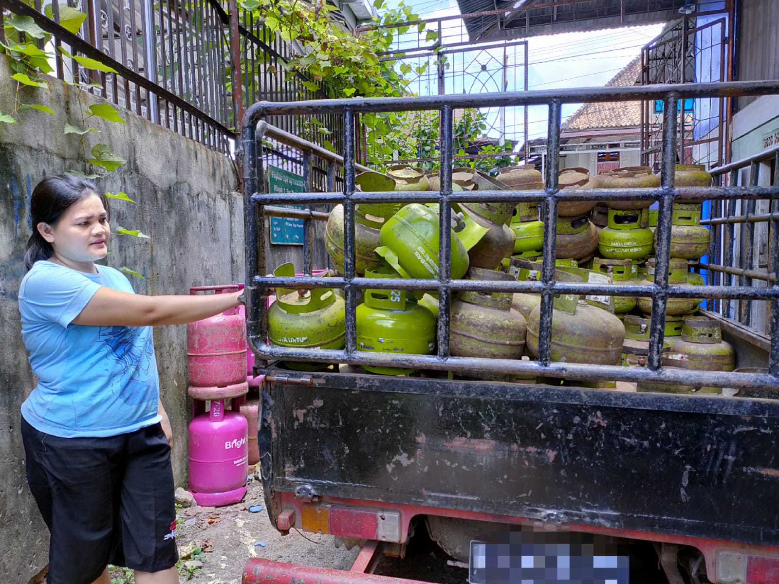 Kembali Langka, Warga Pusing Keliling Cari Gas Melon