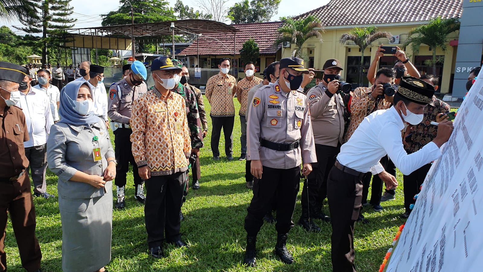 Deklarasi Damai, Tekan Potensi Konflik, Calon Kades Siap Kalah Siap Menang