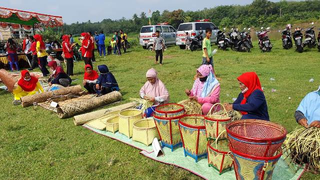 Lestarikan Budaya Tradisional, Warga Payuputat Kembangkan Potensi Lokal