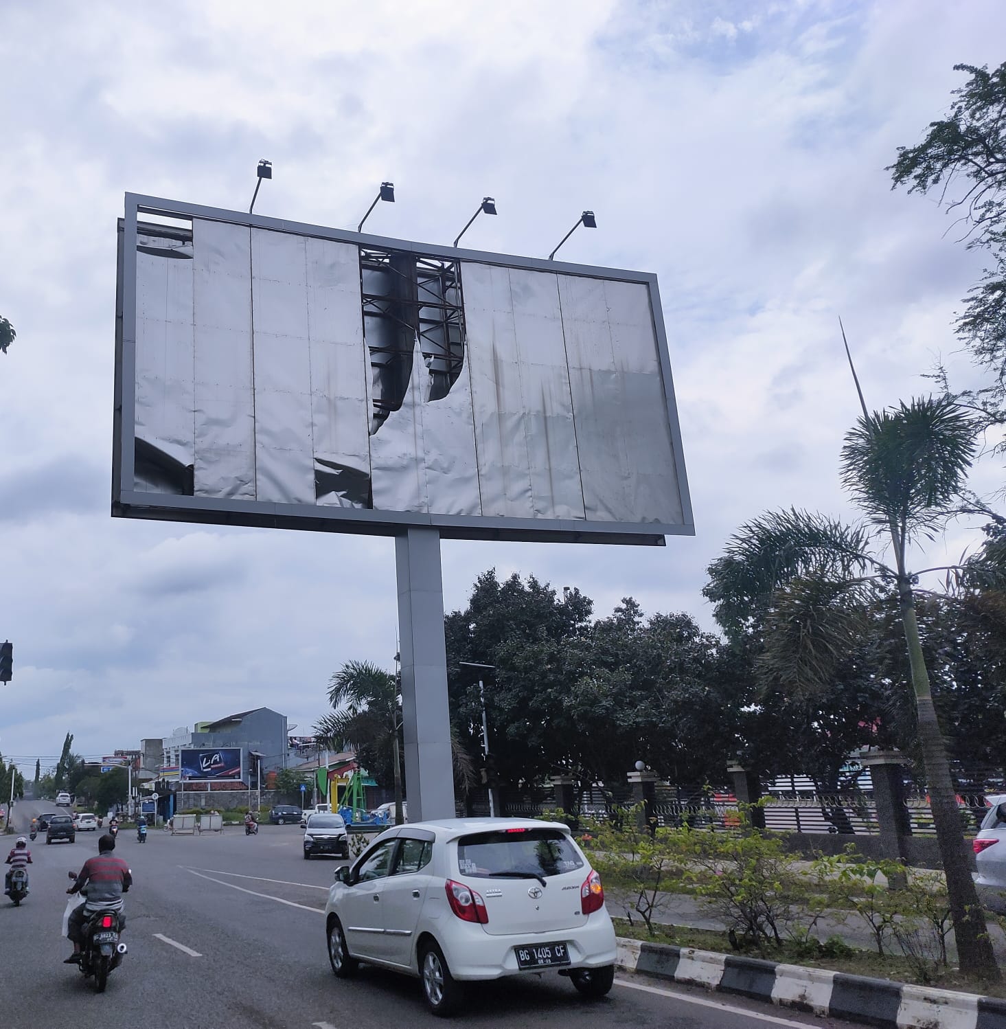 Banyak Kosong, Bilboard Reklame Prabumulih Mulai Rusak