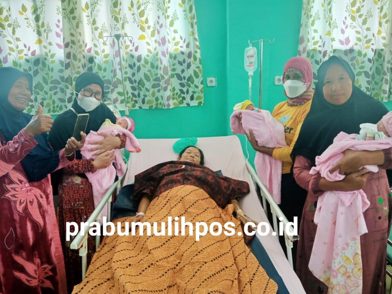 Warga Pangkul Lahirkan Bayi Kembar Tiga