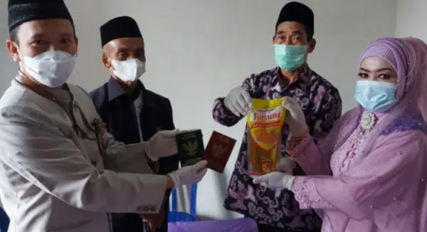 Viral, Minyak Goreng 1 Liter Dijadikan Mas Kawin