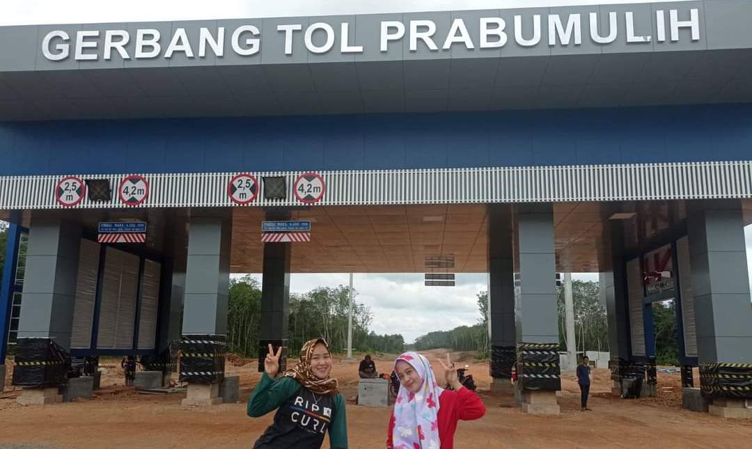 Gerbang Tol Prabumulih Jadi Lokasi Selfie Warga