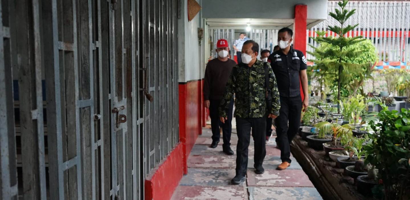 Sambangi Rutan, Kakanwil Tanyakan Usulan Remisi dan Layanan VC