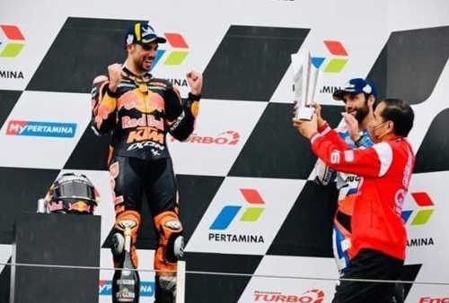 Kisah dan Makna Desain Piala MotoGP Mandalika yang Diterima Para Juara