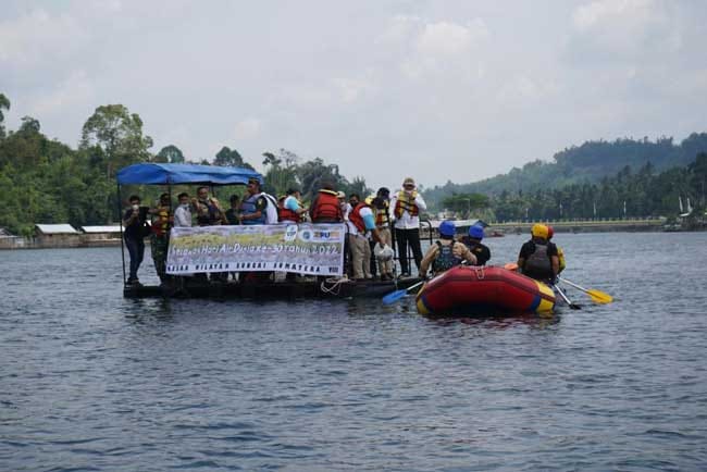 Tabur 10 Ribu Benih Ikan