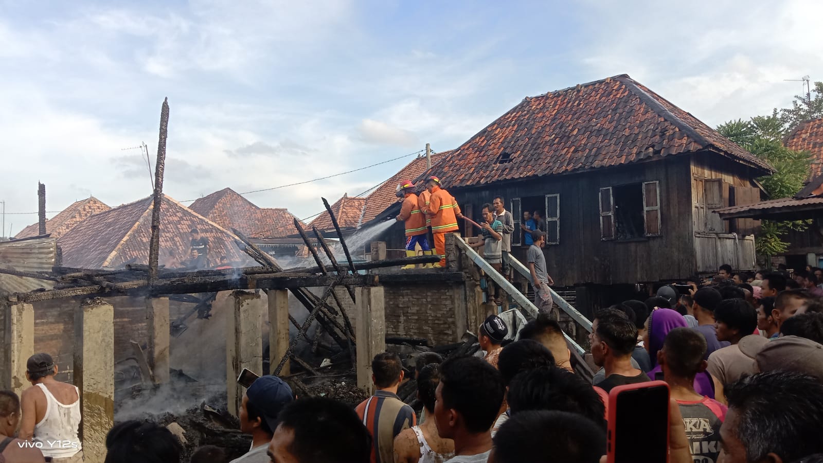 H-1 Lebaran, Dua Rumah Terbakar di Kelurahan Payuputat
