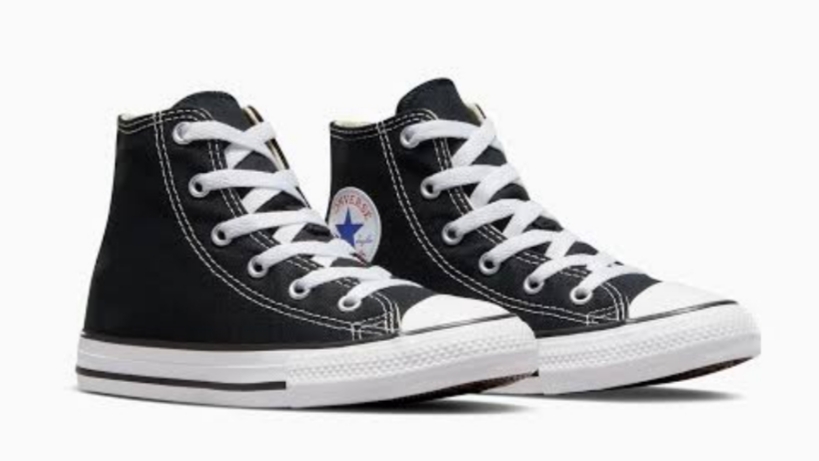 Ide Mix & Match Outfit dengan Converse High Top, Penampilan Makin Kece!