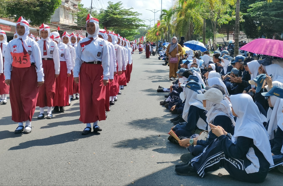 Cuaca Terik Semangat Tak Surut