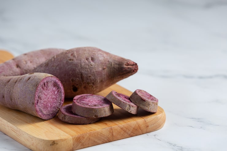 Daun Ubi Jalar Kaya Nutrisi, Benarkah Bisa Membantu Keluhan Asam Urat?