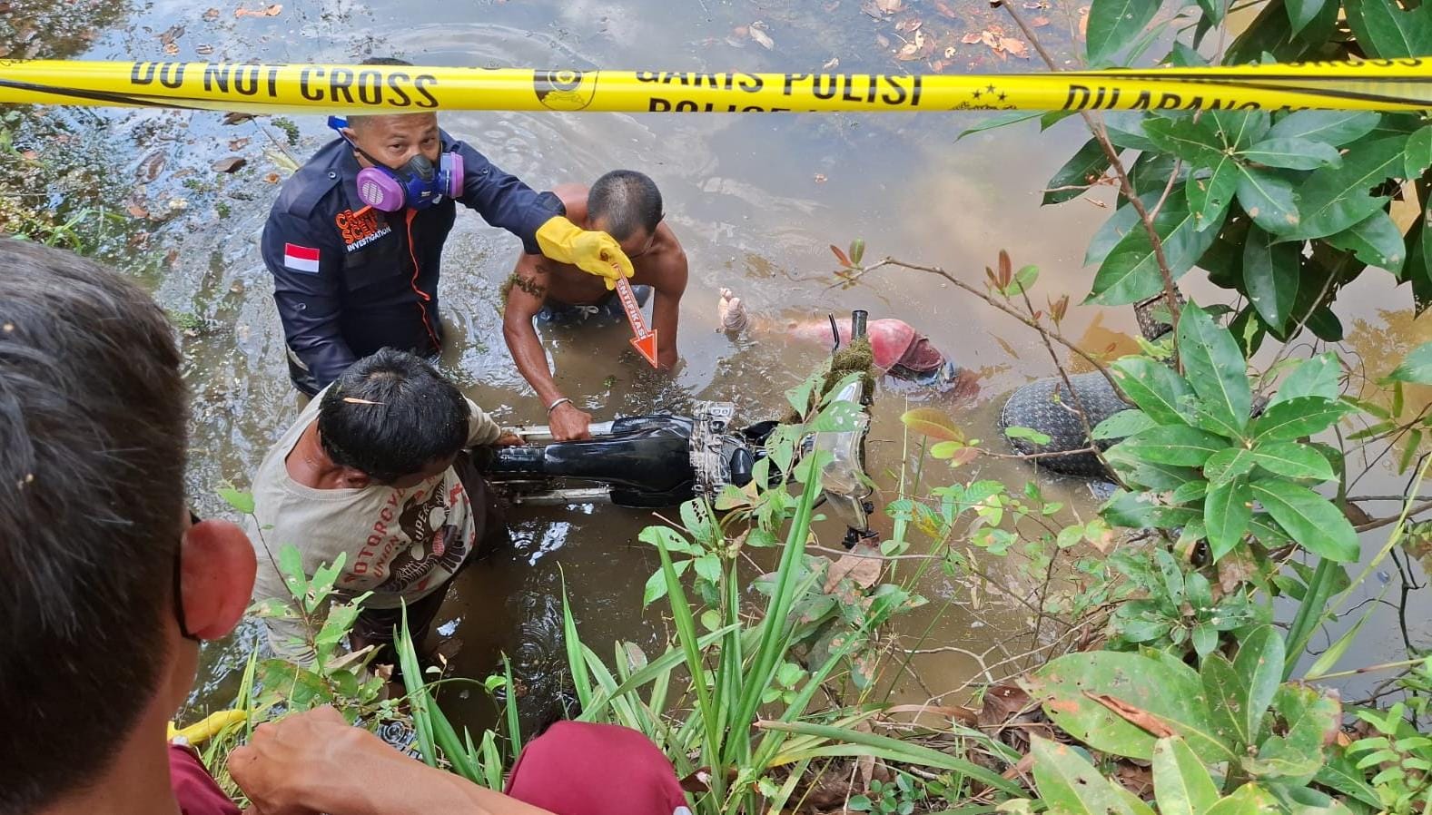Warga Sungai Medang Digegerkan Penemuan Jenazah Pria Mengapung di Galian Pertamina