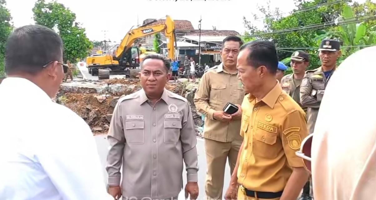 Pemkot Prabumulih Pasang Jembatan Bailey Usai Jembatan Tenggamus Roboh