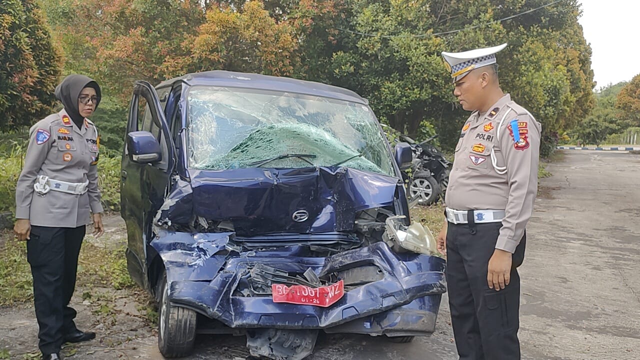 Mobil Grandmax Tabrak Innova, Kecelakaan Maut di Prabumulih Seret Korban Jiwa