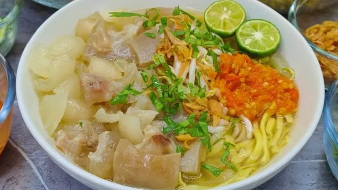 Mie Kocok Bandung, Resep Lezat dengan Kuah Gurih yang Menggoda