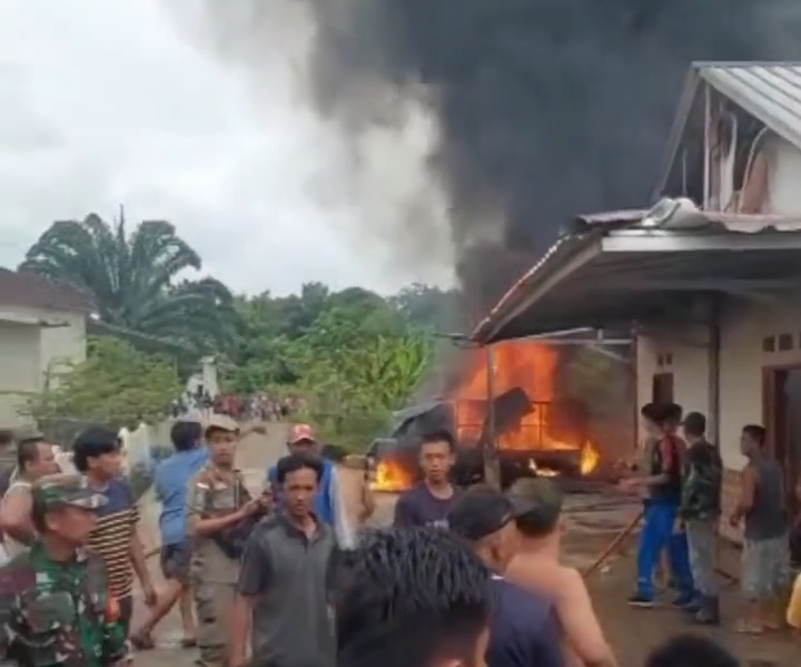Rumah Terbakar di Desa Cinta Kasih Muara Enim, 3 Orang Dilaporkan Meninggal Dunia