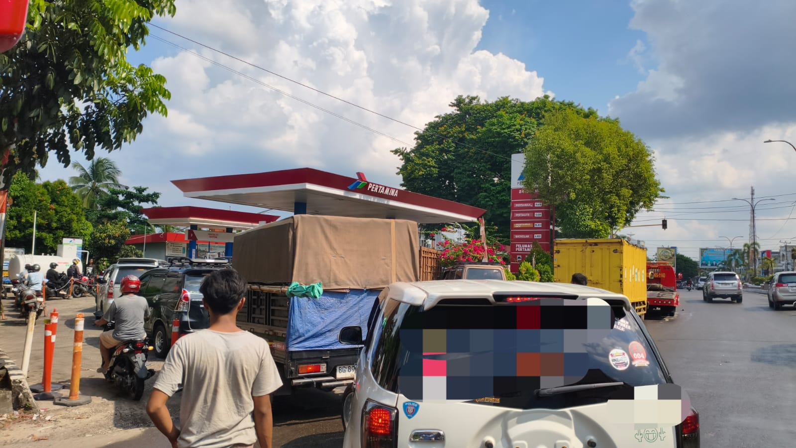 Antrean SPBU Picu Kemacetan di Prabumulih, Wawako Perintahkan Dishub Turun Tangan