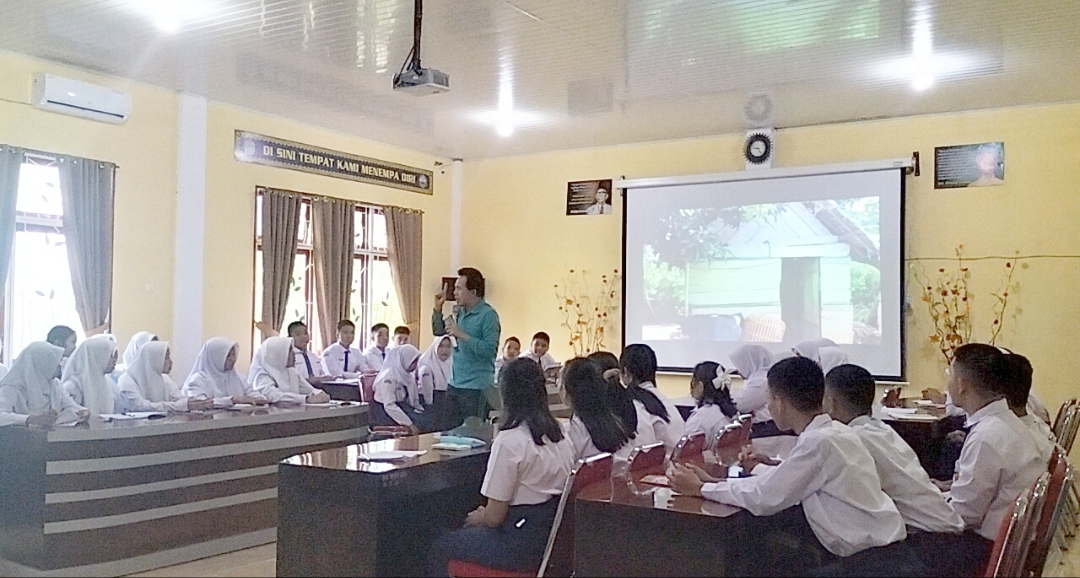 Ini Pesan Wali Kota Prabumulih Untuk Siswa SMP 2 Dalam Program Wali Kota Mengajar 