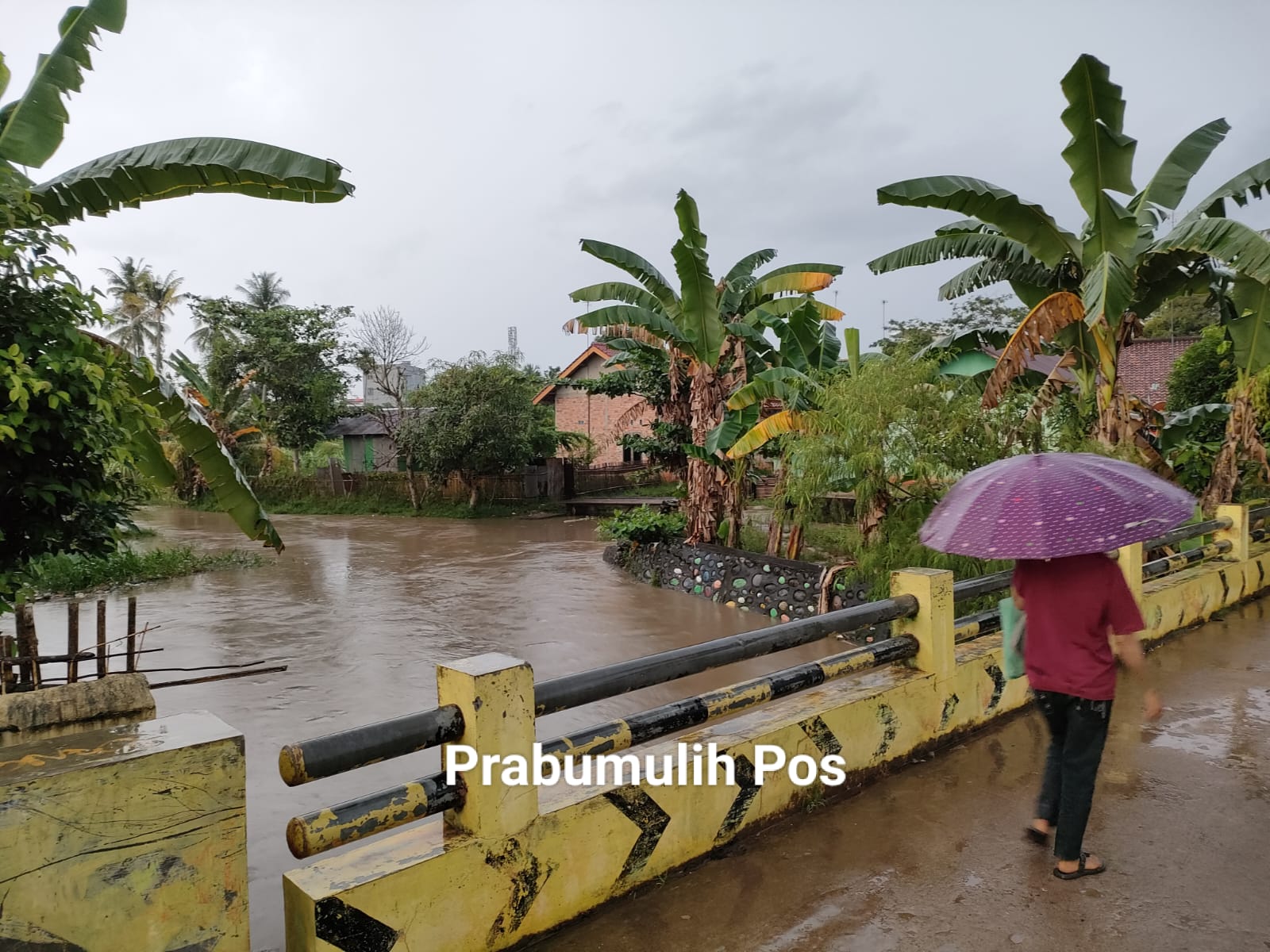 Lahat Banjir Bandang, Warga DAS Kelekar Tak Tidur Nyenyak 