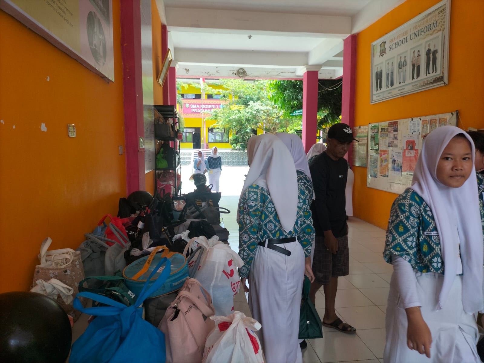 Inisiatif Sekolah: Solusi Praktis untuk Bekal Siswa SMAN 1 Prabumulih