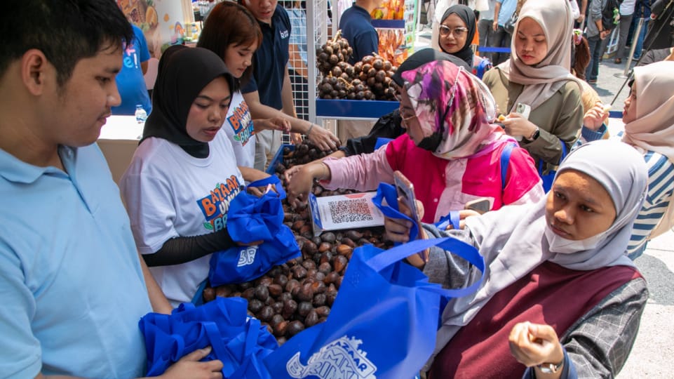 Diberdayakan BRI, Bisnis Klaster Petani Salak Ini Melejit!