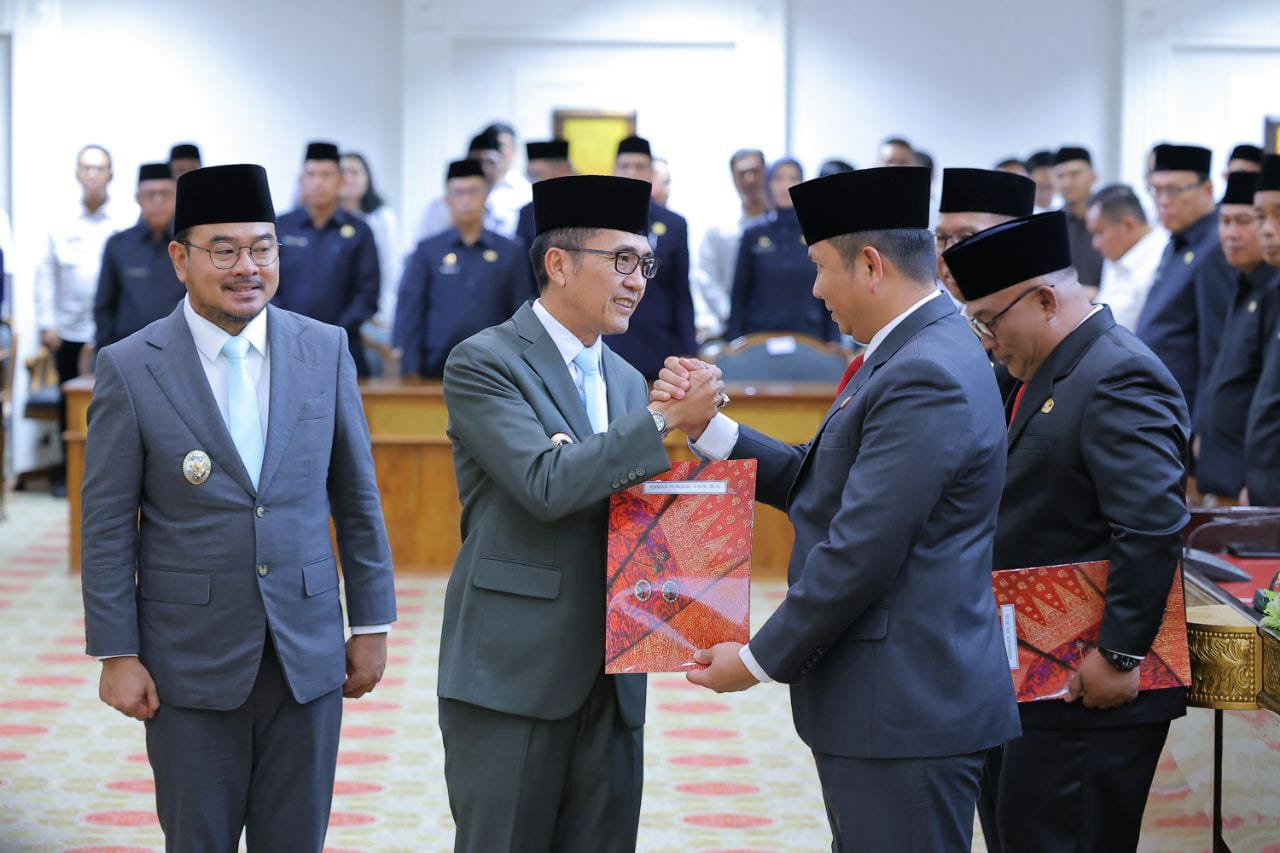 Penyegaran Jabatan di Pemkot Palembang: Ratu Dewa Lantik Tiga Pejabat Eselon II