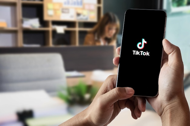 Nikmati Siaran Langsung TikTok Tanpa Komentar, Begini Caranya!