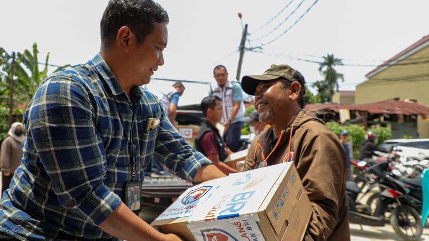 Tanggap Bencana Banjir Jabodetabek, BRI Peduli Gerak Cepat salurkan Bantuan Bagi Warga Terdampak