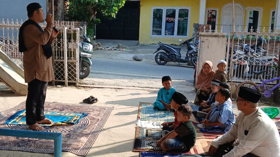 Ikhtiar Hadapi Kemarau, Siswa dan Wali Murid TK Al Khawarizmi Bersama Gelar Shalat Istisqa