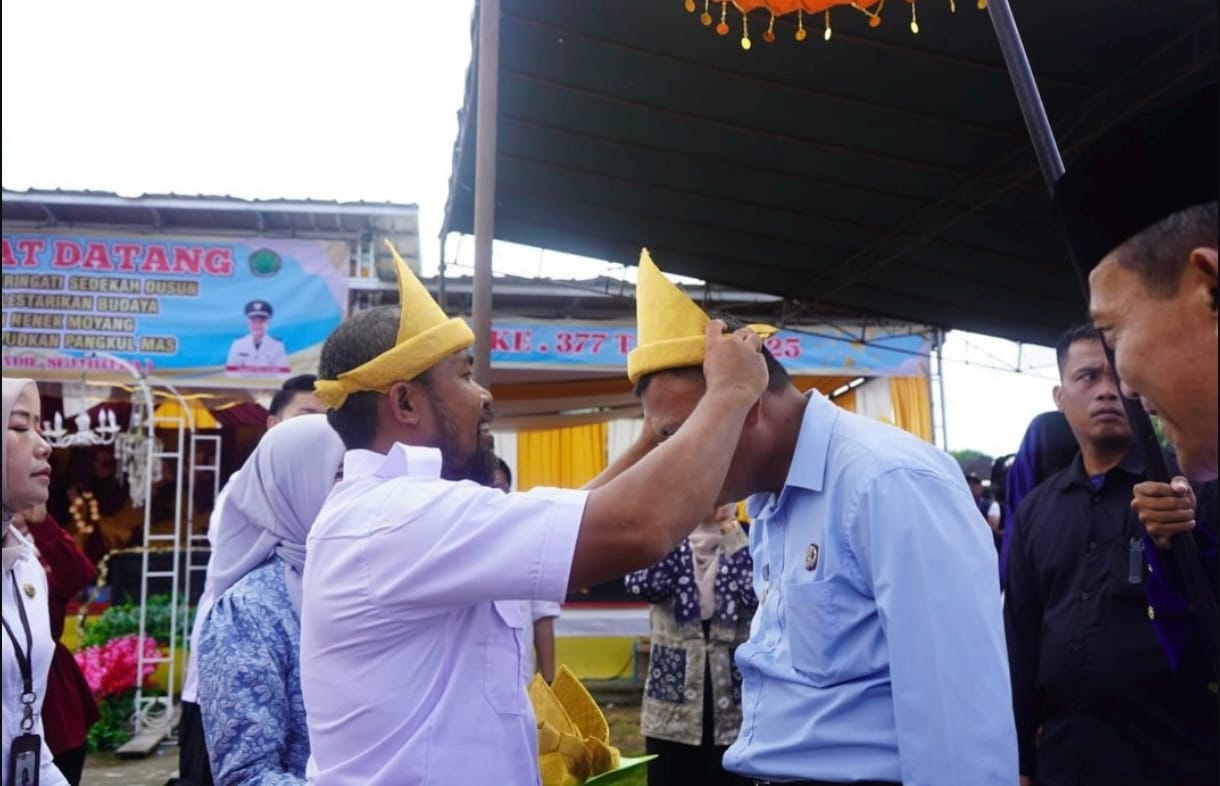 Desa Pangkul Lestarikan Tradisi Sedekah Dusun di HUT ke-377