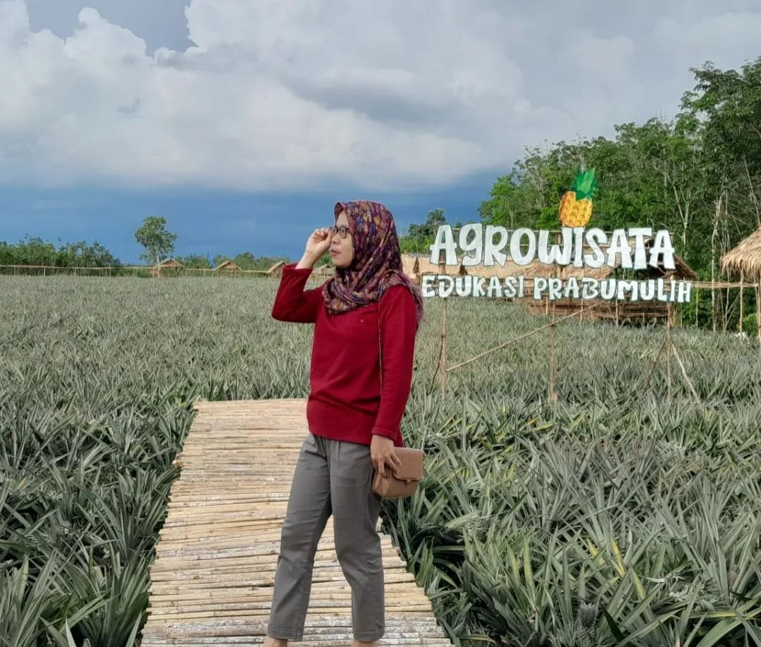Agrowisata Nanas Karang Jaya Diserbu Wisatawan Lokal dan Luar Kota 
