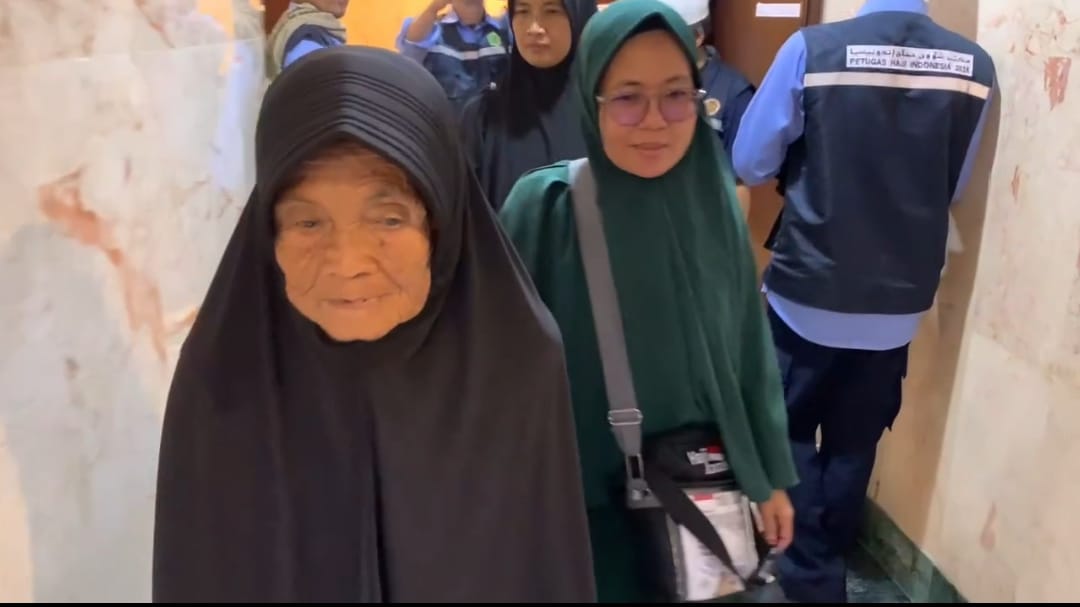Mbah Sutiah, Jamaah Haji Tertua Indonesia yang Berangkat di Usia 107 Tahun