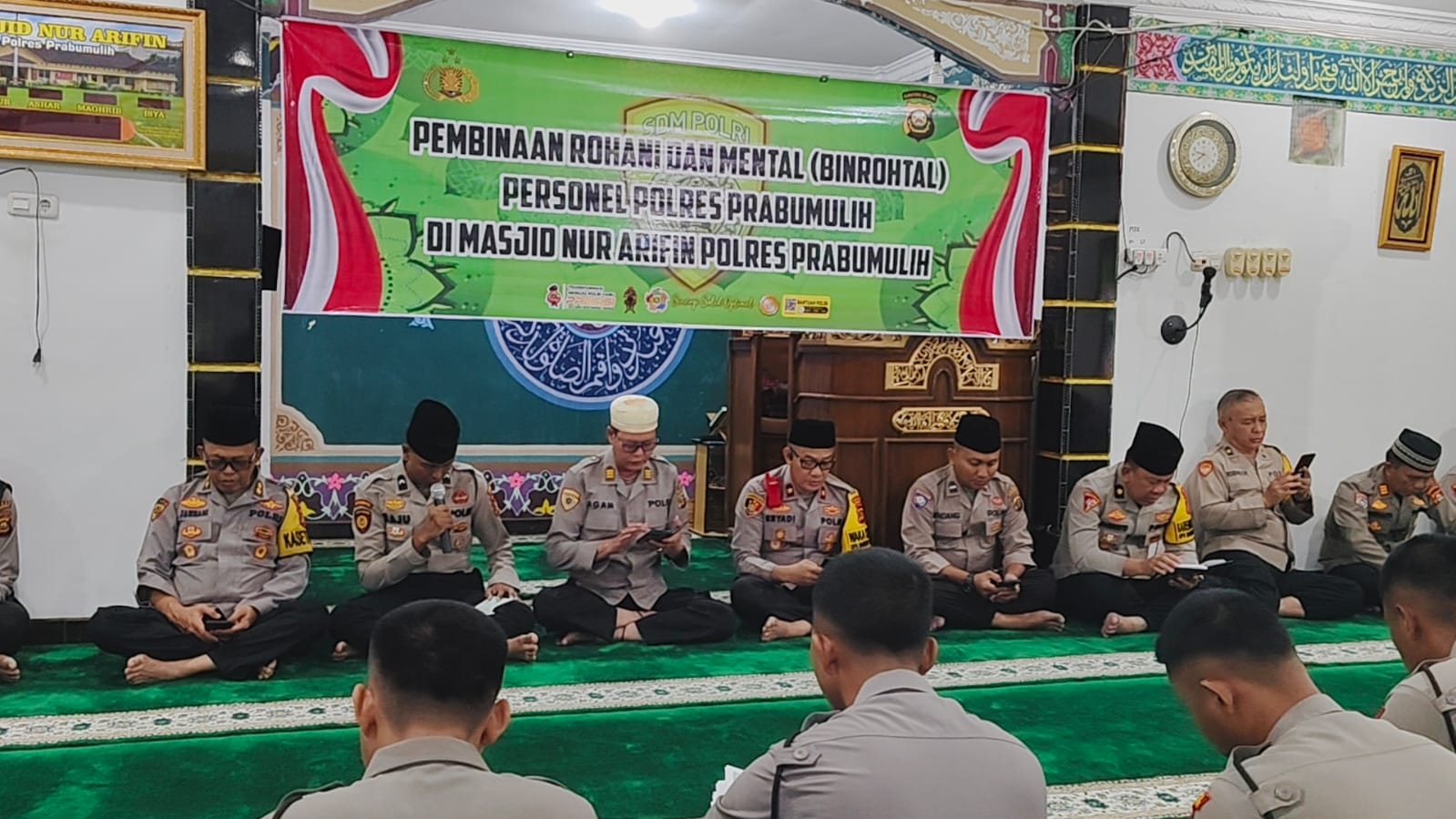 Polres Prabumulih Gelar Pembinaan Rohani dan Mental untuk Tingkatkan Kualitas Anggota