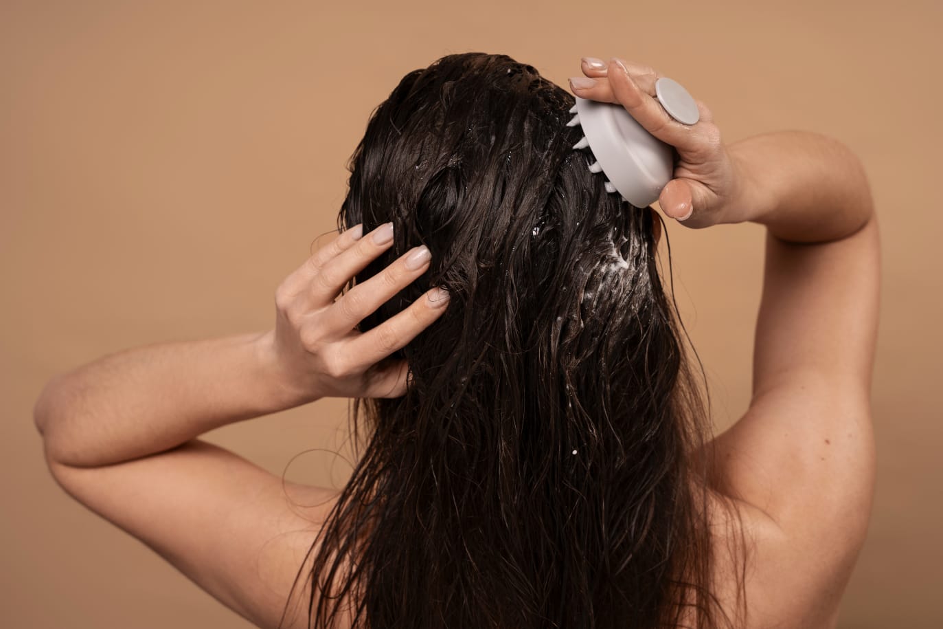 Waspada! Ini 5 Bahan yang Bahaya Untuk Rambutmu Jika Ada di Shampo