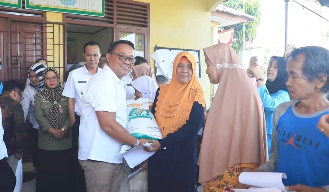 Pemkot Prabumulih Salurkan Bantuan Pangan CBP Tahap III: Atasi Kekurangan Pangan 