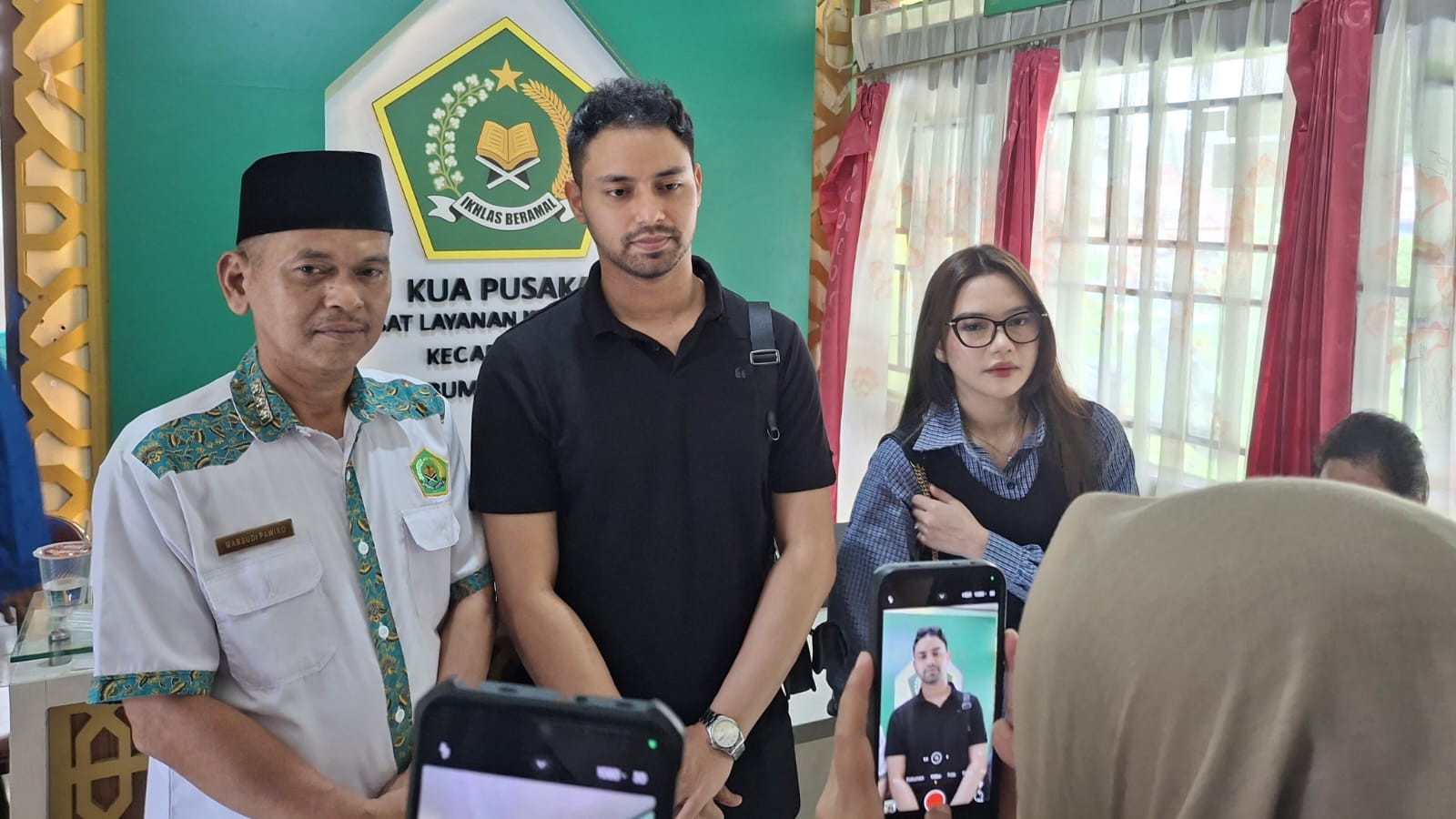 Jelang Pernikahan, Lady Rara dan Aladull Ikuti Bimbingan Pra Nikah di KUA Prabumulih Timur