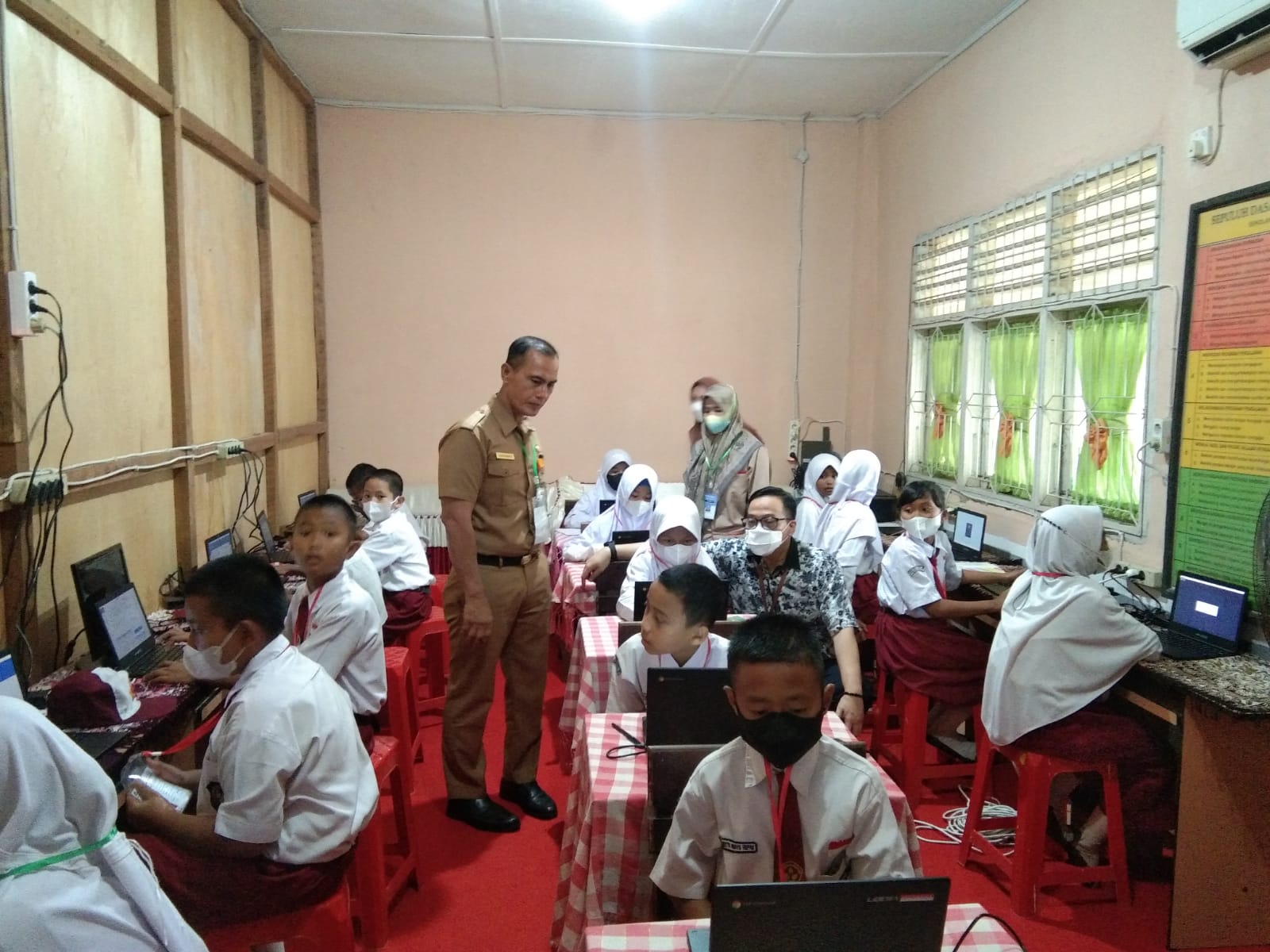 2 SD di RKT masih ANBK Menumpang