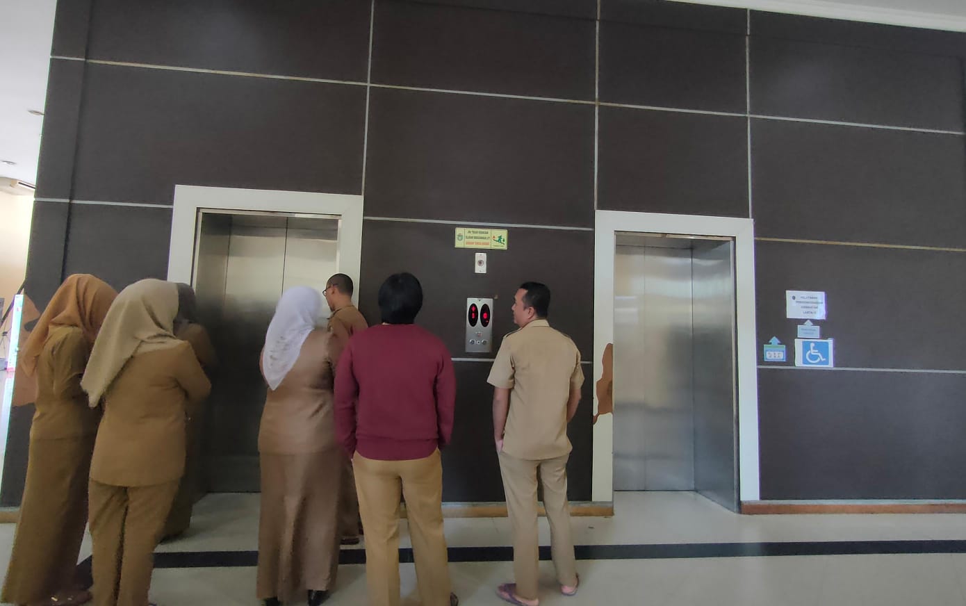 Februari Diperbaiki, Lift Pemkot Prabumulih Rusak Lagi : Pj Wako Minta Segera Diperbaiki