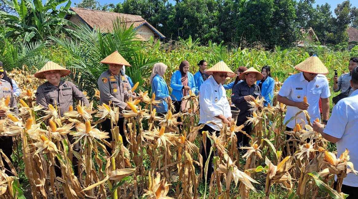 Sat Binmas Turun ke Warga, Dorong Kemandirian Pangan Masyarakat Prabumulih