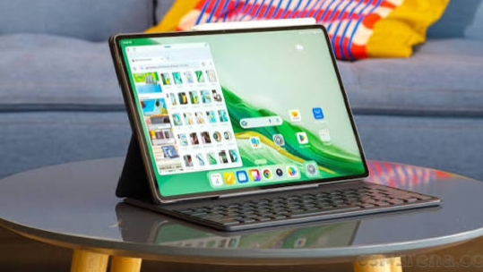 Honor MagicPad 2, Tablet Layar OLED 144Hz dengan Snapdragon 8s Gen 3 dan Baterai 10.050 mAh