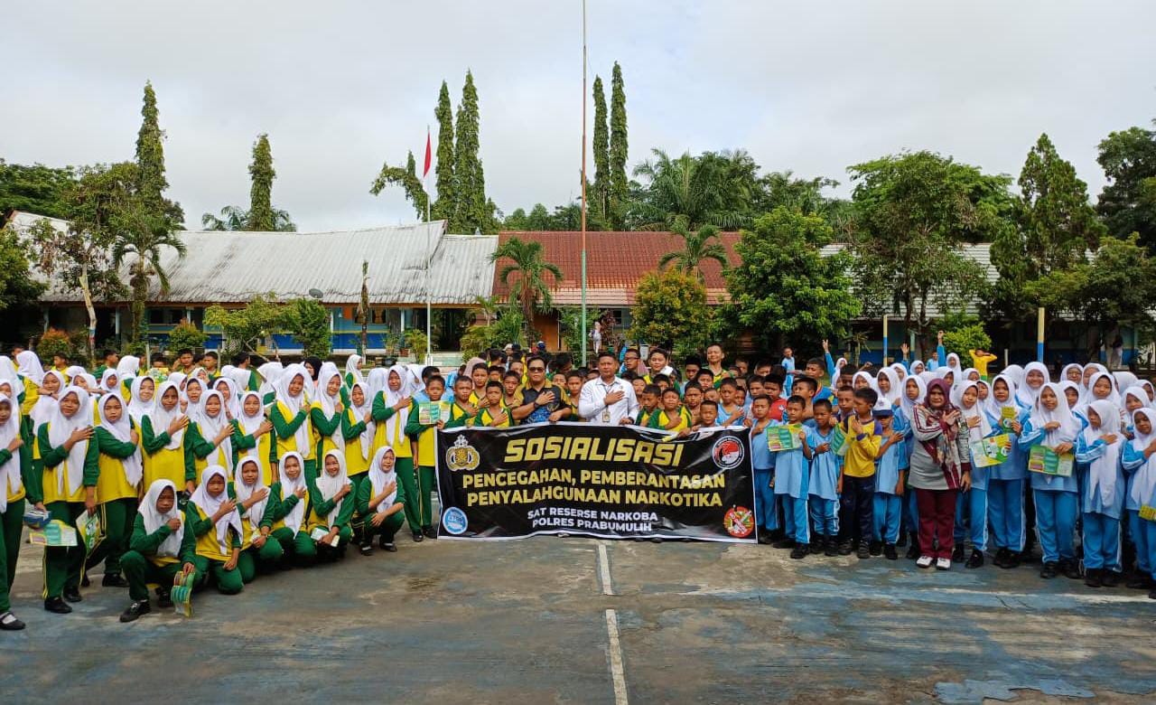 Satresnarkoba Polres Prabumulih Ajak Pelajar SMP Negeri 6 Lawan Bahaya Narkoba
