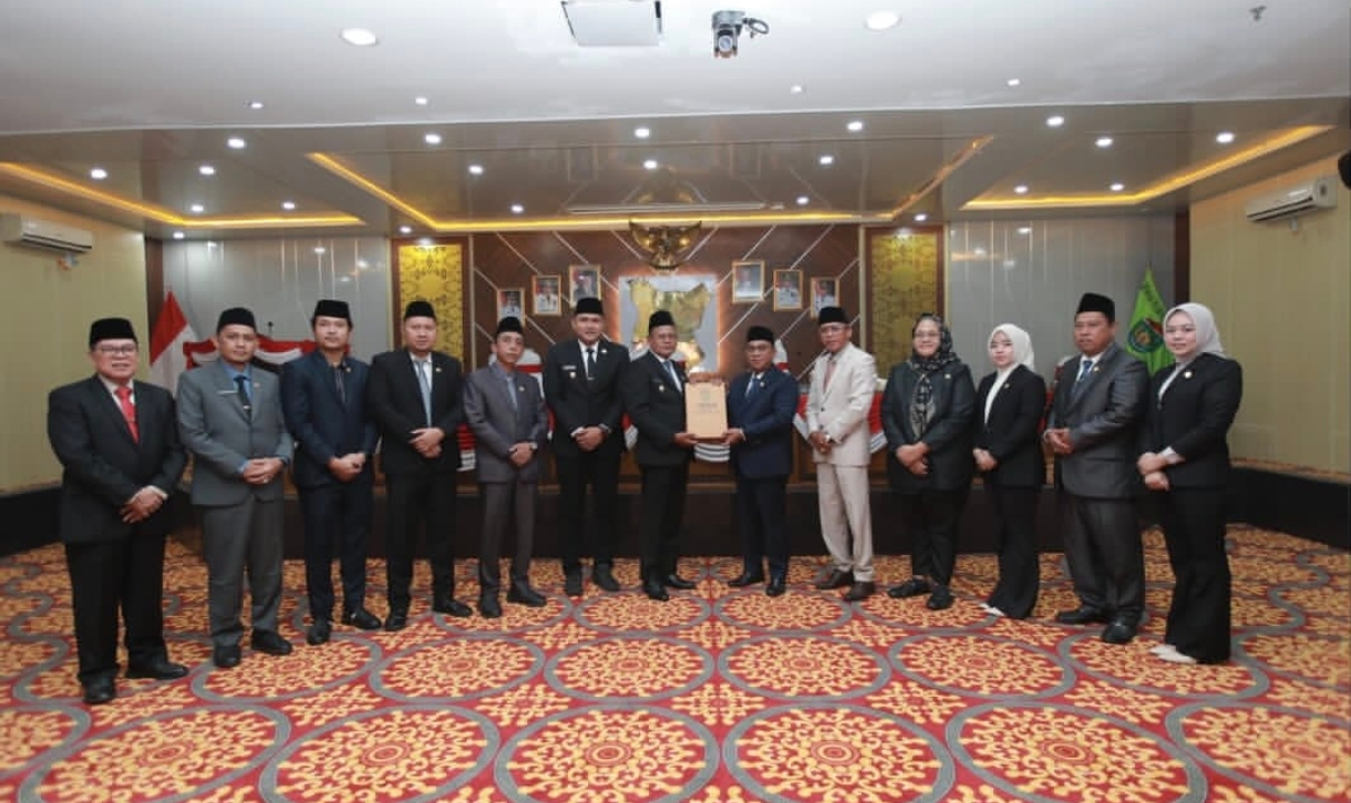 DPRD Prabumulih Sahkan Dua Raperda, Status Perseroda Petro Prabu Masih Tertunda