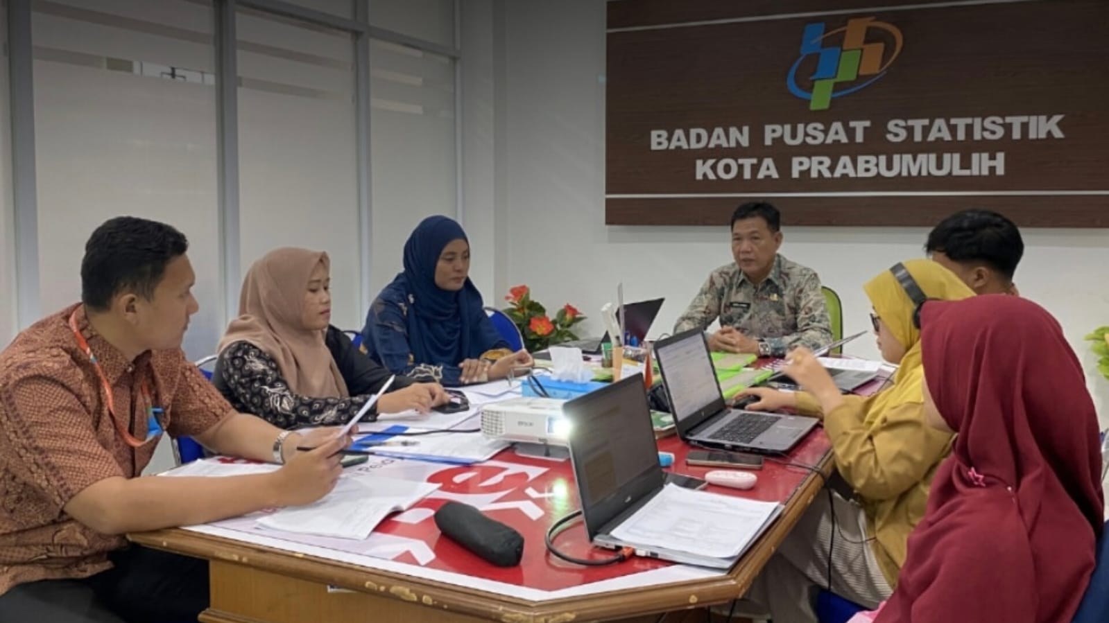 Komitmen Pelayanan Publik, BPS Prabumulih Maksimalkan Layanan Online Selama WFA